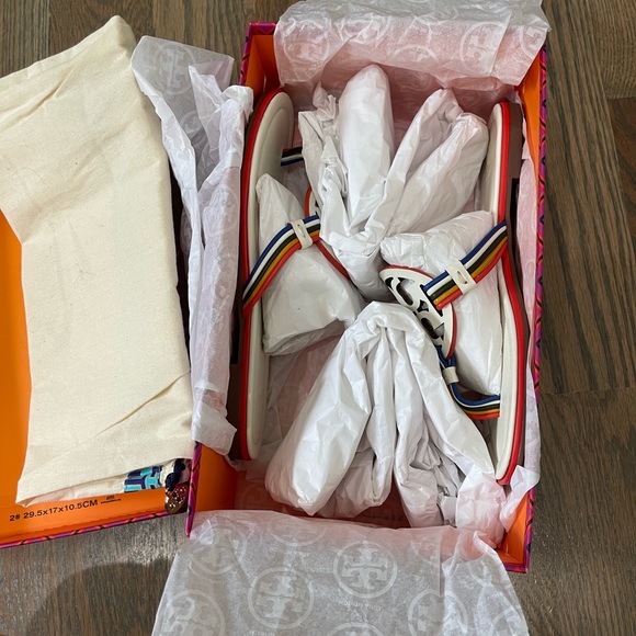 Like New Tory Burch Mignon Miller Calf Leather Sandals - Picture 2 of 7